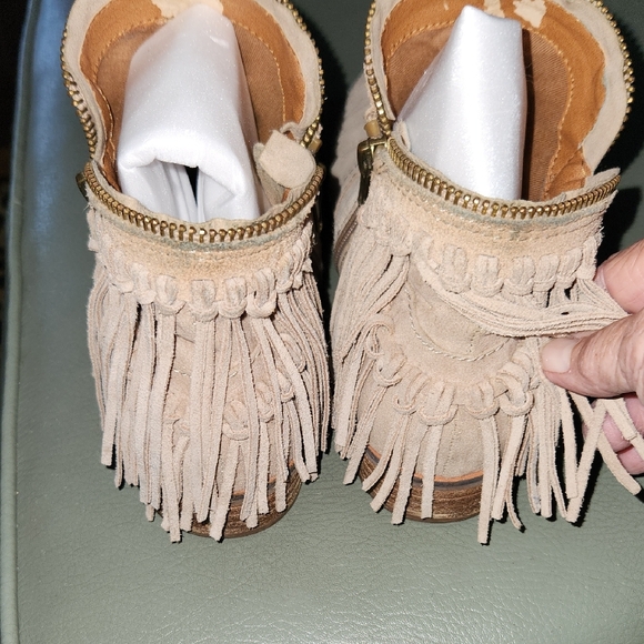 DV by Dolce Vita Cream Fringe Ankle Booties - Picture 4 of 11
